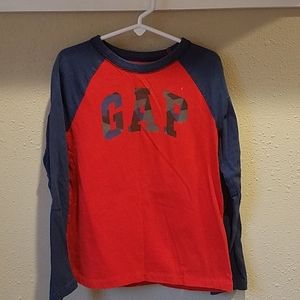Gap boys long sleeve t shirt